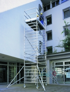 Aluminijasti oder širine 1,35 m, z nastavljivimi podpornimi elementi